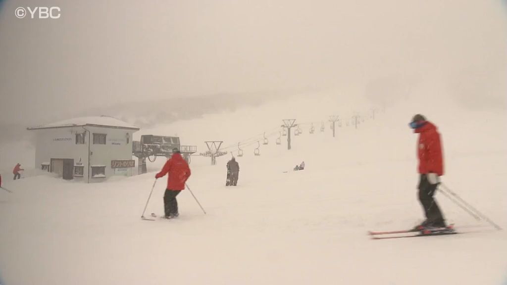 連日の寒波の中　米沢市のスキー場に県内外から大勢のスキーヤー　一方で大雪の影響も…