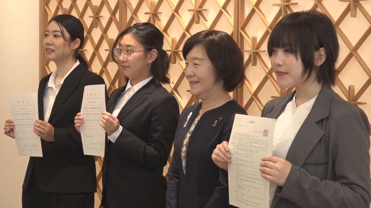 舞娘活動と保護猫の活動で地域活性化を目指す