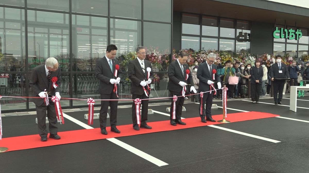 酒田市の新商業施設がグランドオープン　市内のスーパーとキッチンスタジオが入った建物完成