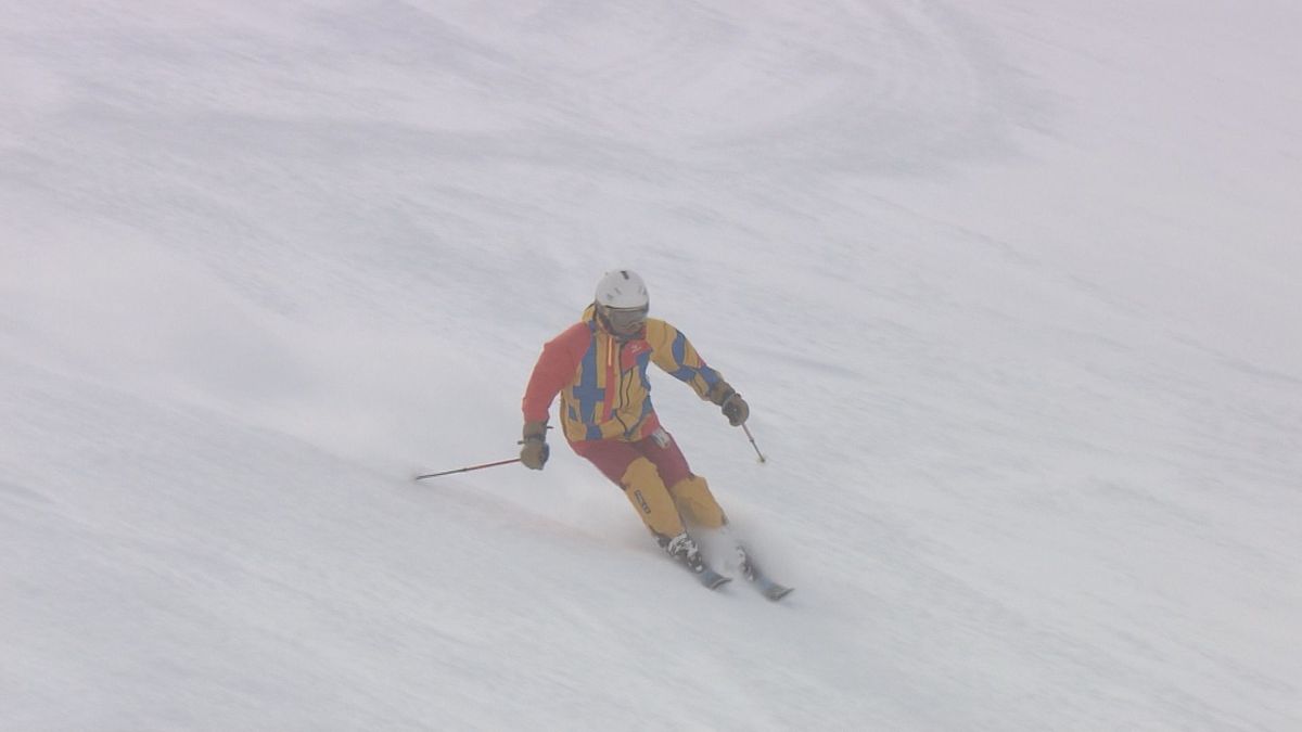 スキー場には恵みの雪　山形県の赤倉温泉スキー場3日ぶりオープン　安定した積雪期待