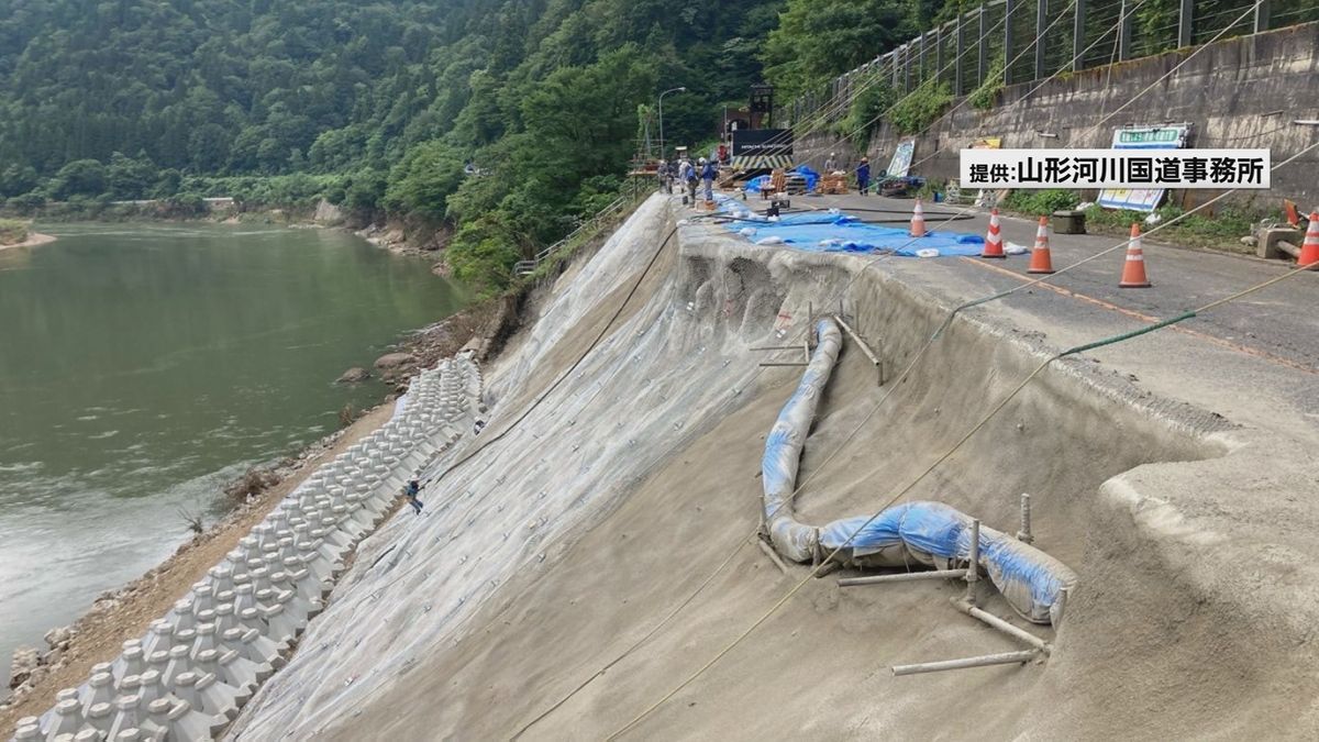 豪雨被害で全面通行止めとなっていた戸沢村の国道47号　9日午後4時頃片側交互通行に