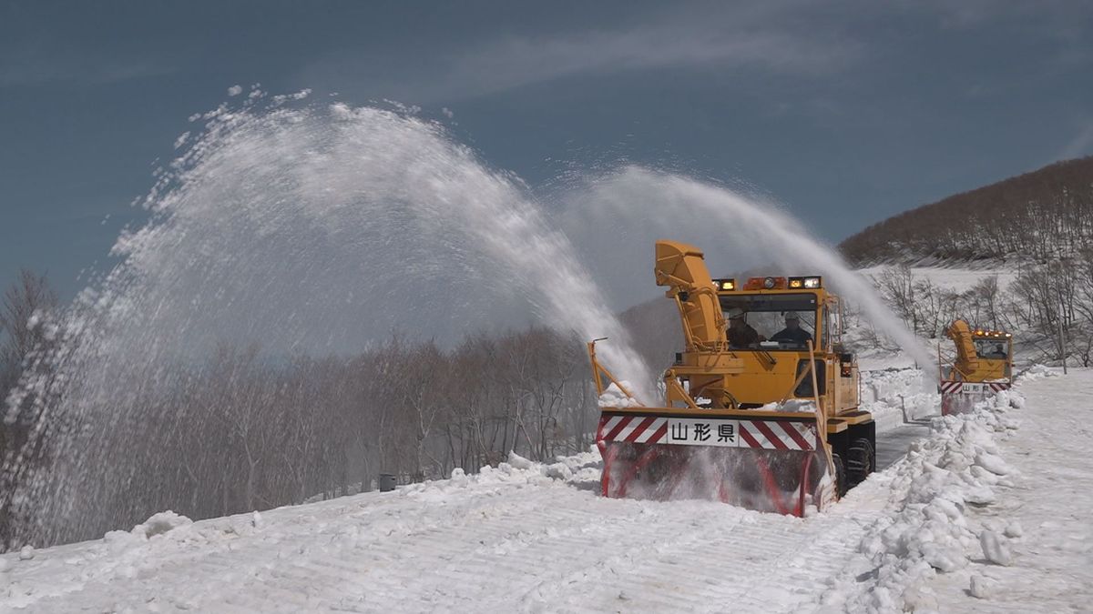 鳥海ブルーライン開通間近！雲海も楽しめる絶景スポット