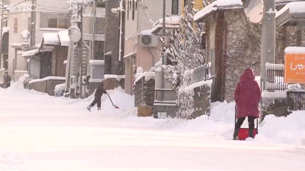 山形県内各地で雪　山形市は24時間降雪量19センチを観測　交通障害に注意・16日