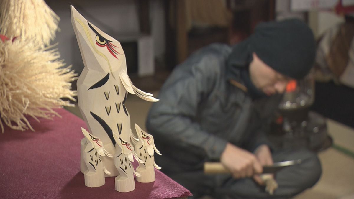 「飛躍の一年を」　米沢市の伝統工芸・笹野一刀彫による「たつ」の置物作り最盛期