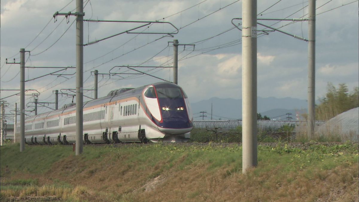 山形新幹線つばさ 山形・福島間の上下線で運転見合わせ 23日午後2時半時点で再開見込み立たず