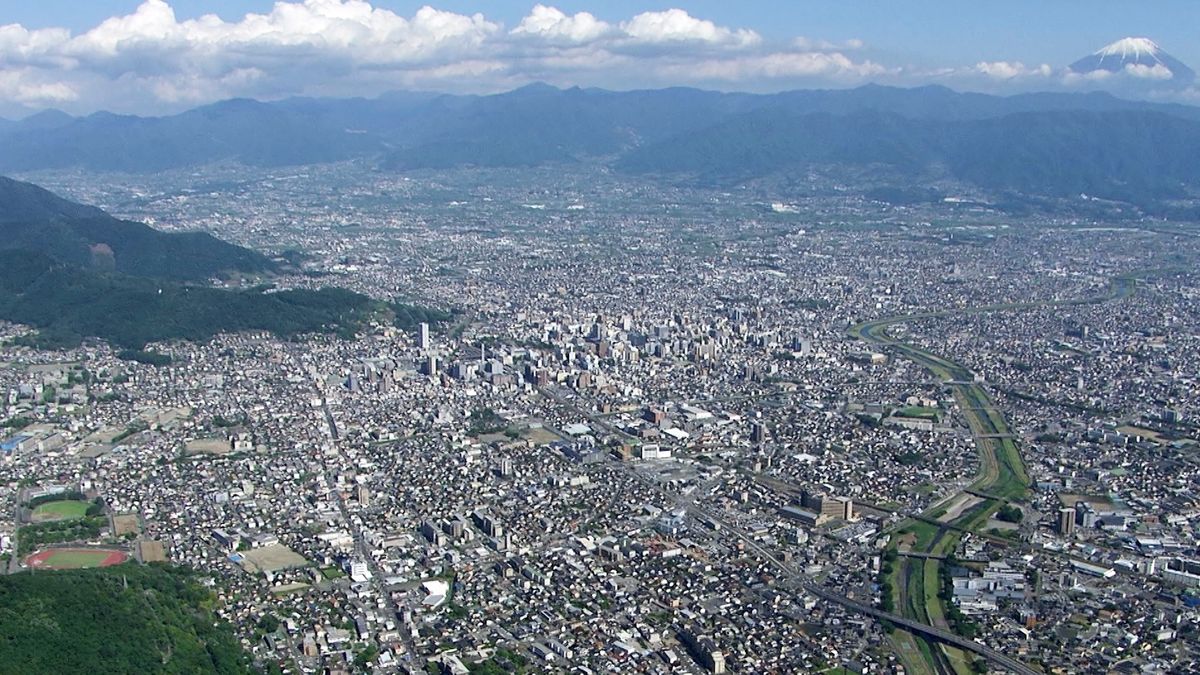 山梨県の人口 2050年には推計で61万人台に