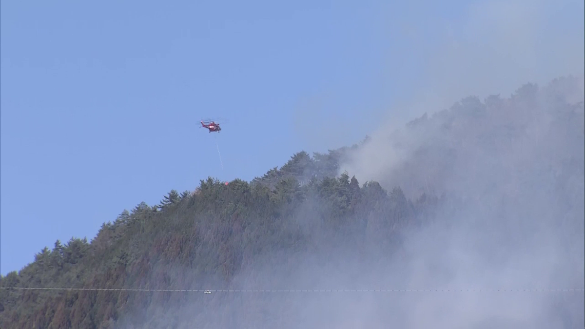 速報】扇山の山林火災 大月市が138世帯152人に避難指示 大月市富浜町