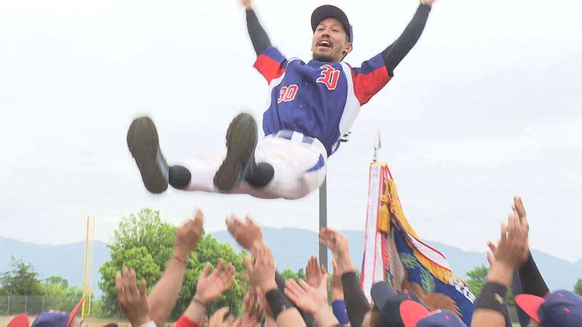 「来年こそ2連覇」 笛吹市Aが2年ぶり2回目の頂点に 市町村対抗軟式野球 山梨県