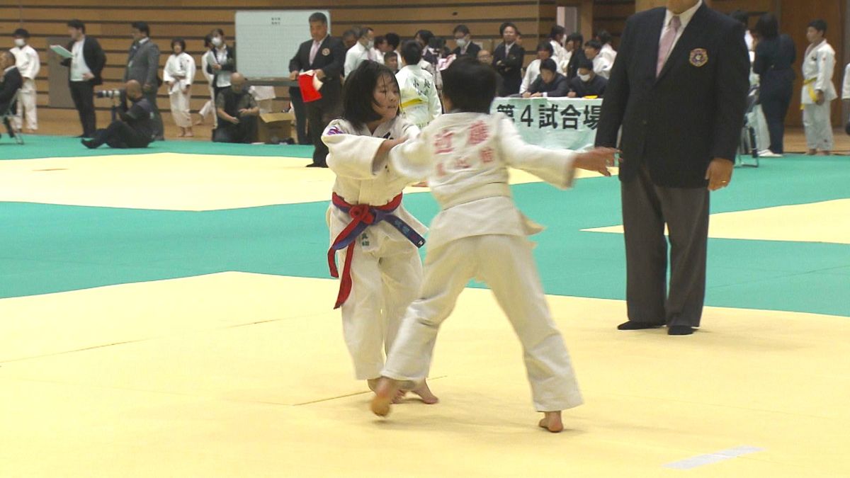 県内最大規模の小中学生柔道個人戦 体重・学年別で425人が熱戦繰り広げる 山梨