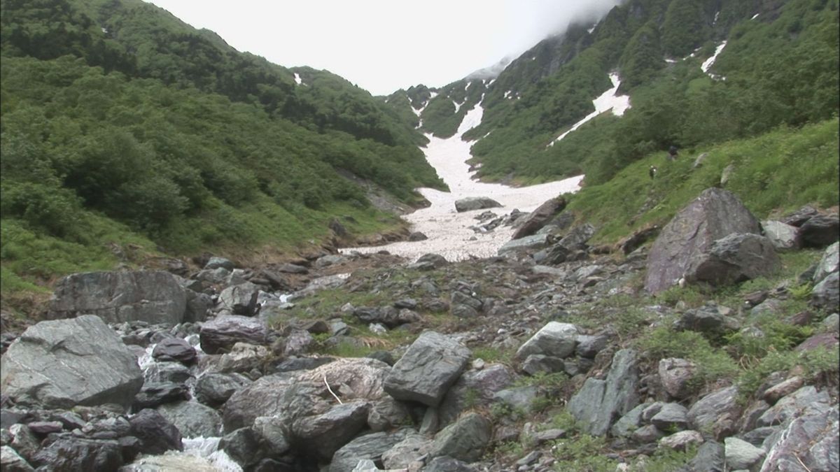 南アルプス北岳で男性2遺体見つかる 死後1カ月以上経過 元日から行方不明の2人か 山梨県