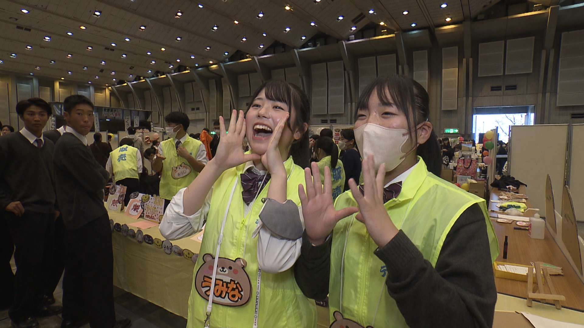 甲府商業高校の恒例イベント「甲商デパート」 4年ぶりの通常開催で盛況