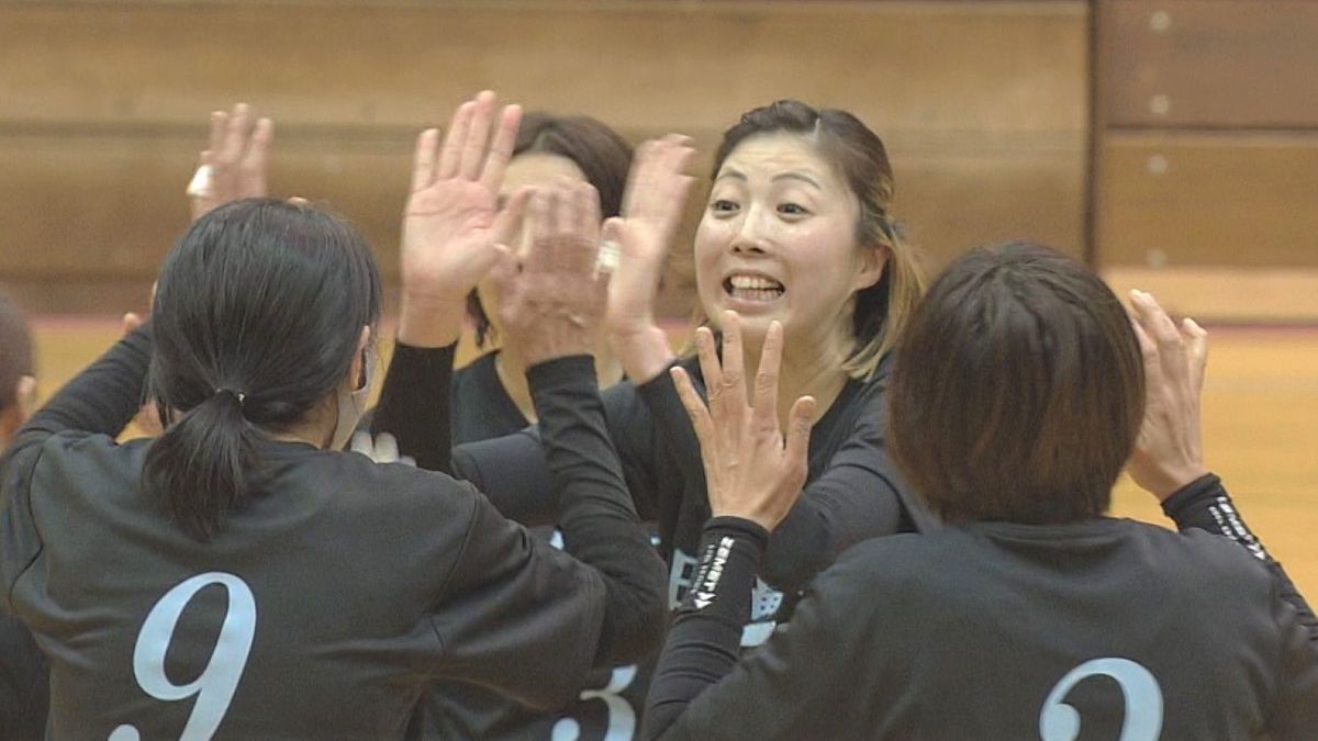 ママさんバレー 田富北が主要大会3冠 山梨県