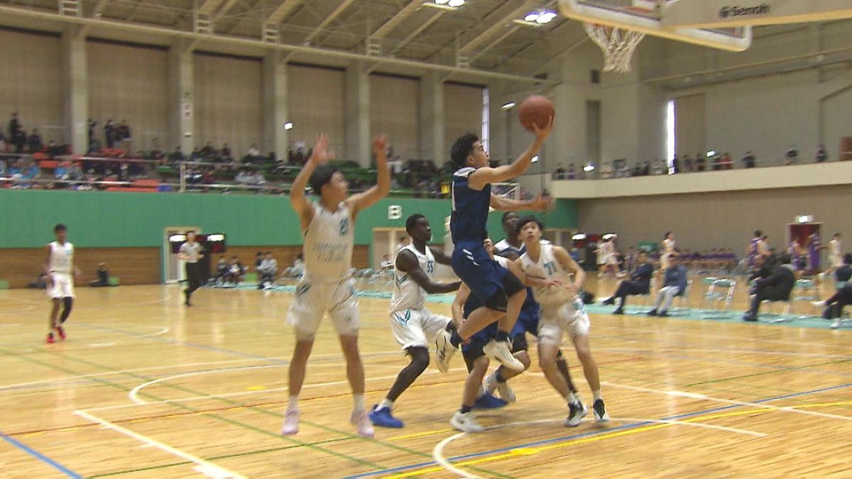 【山梨県高校総体】バスケ 日本航空が3年連続アベック優勝 男子は新人戦王者の山梨学院を下す