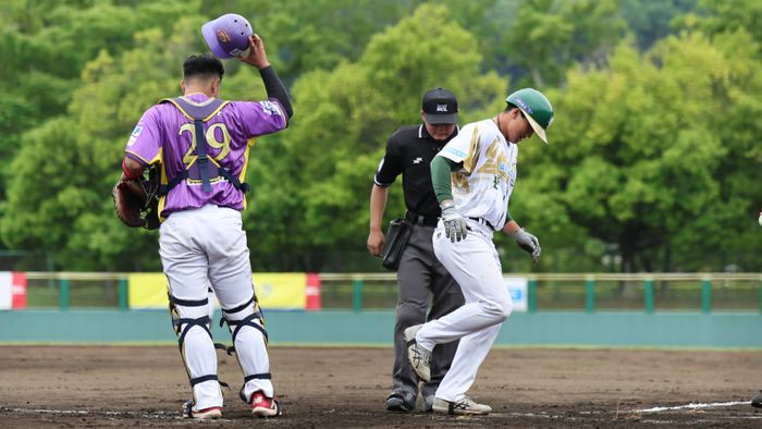 星野（南アルプス市出身）地元の球場で初アーチ 舘池は完投も最終回に満塁被弾 山梨ファイアーウィンズ