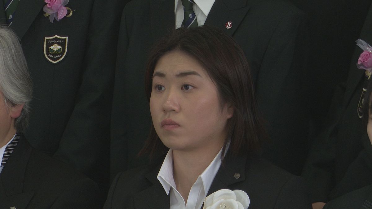 柔道選手と教師の「二刀流」 五輪フィリピン代表の渡辺聖未選手 母校で教壇に 山梨