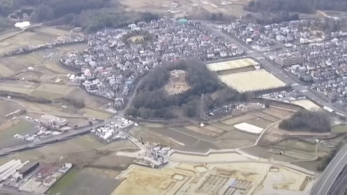 富雄丸山古墳（奈良市）