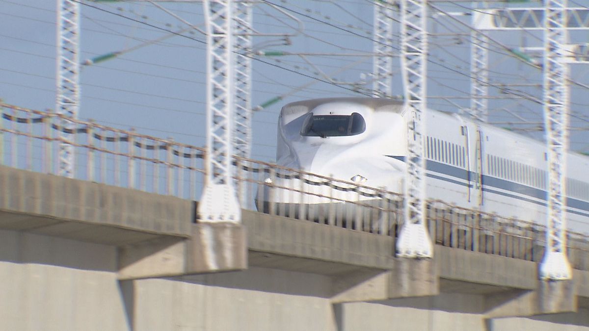 【速報】山陽新幹線に遅れ　新神戸駅停車中の車内で不審物発見、持ち主判明もダイヤの乱れ続く　JR西