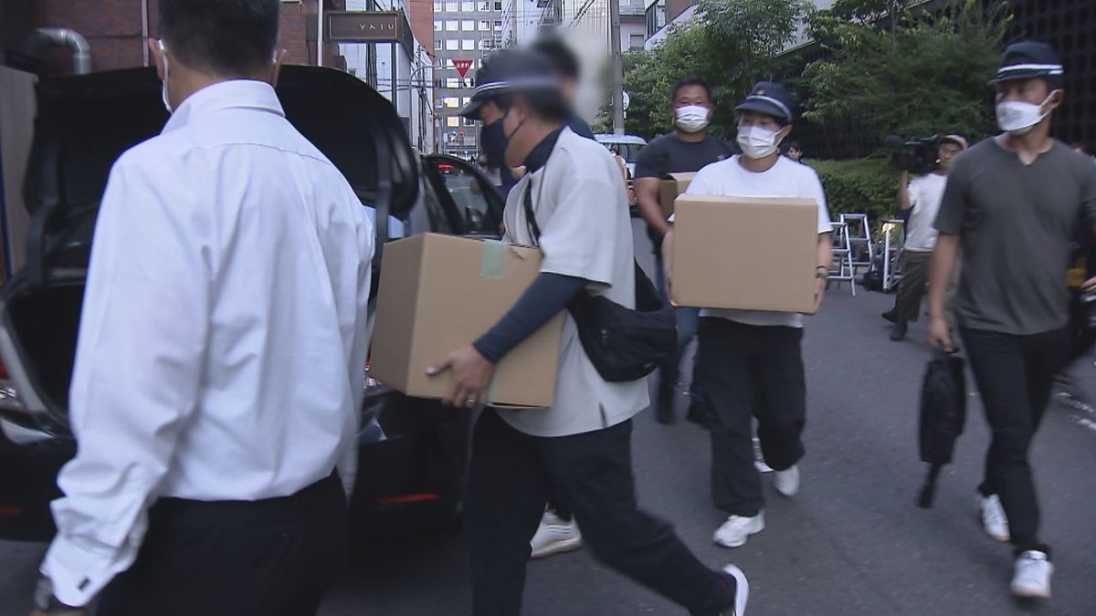 大阪府警の捜索（23日）