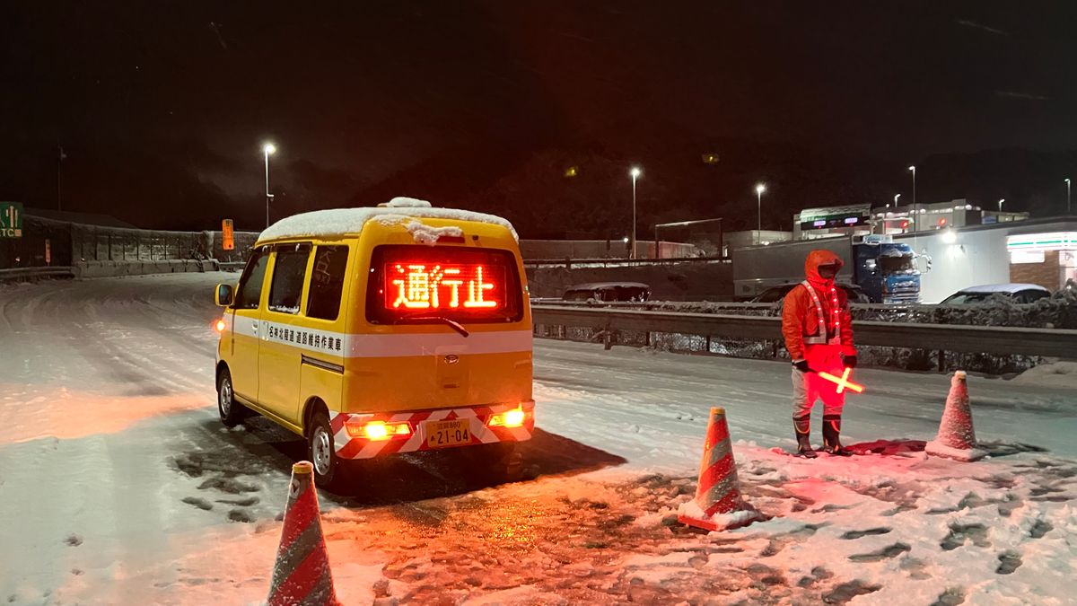 【寒波】名神（栗東湖南～一宮）北陸道（米原～敦賀）で「通行止め」実施　新幹線・JRは通常通り運転　19日も始発から通常運転予定（18日午後7時現在）