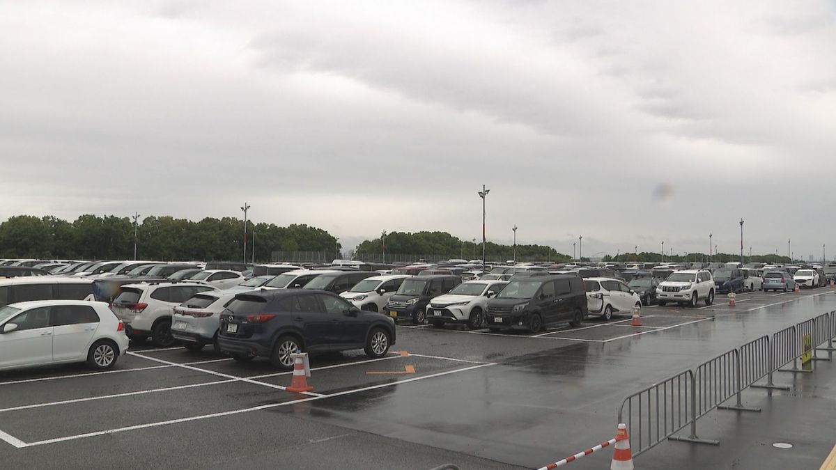 万博パーク＆ライド駐車場