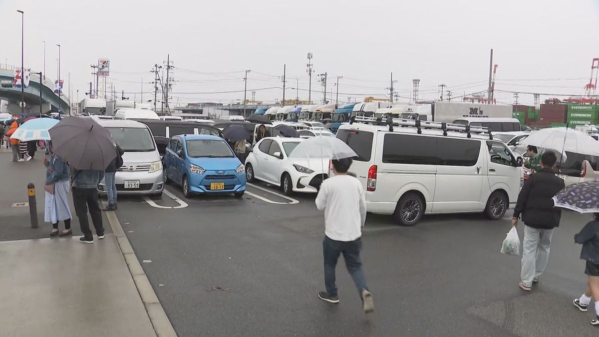 最寄りのコンビニ（午前11時半ごろ）