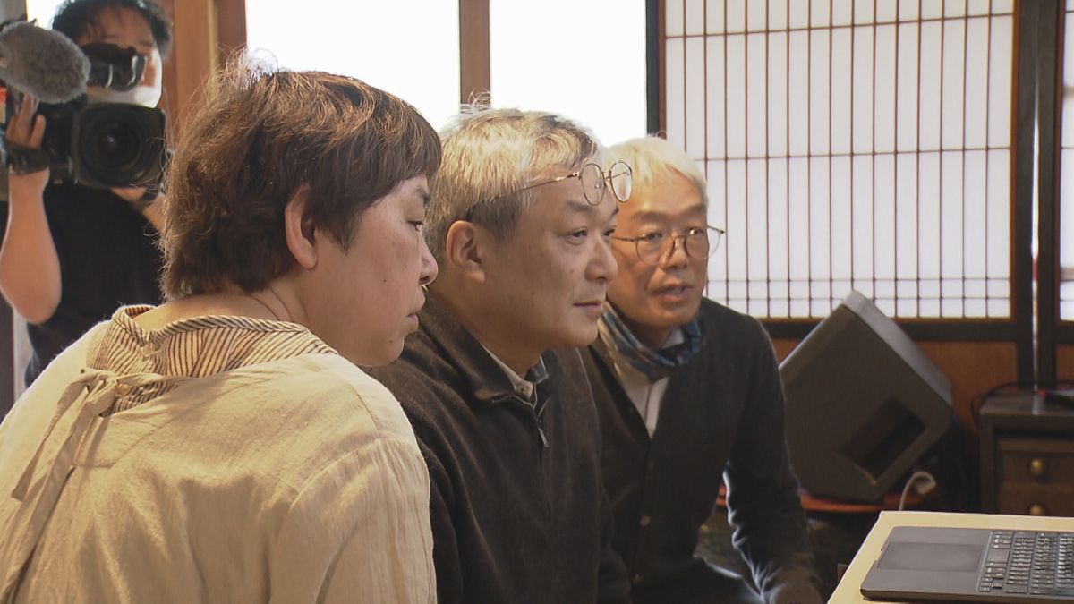 (奥から)高本さん、小椋さん、小椋さんの妻・朋子さん