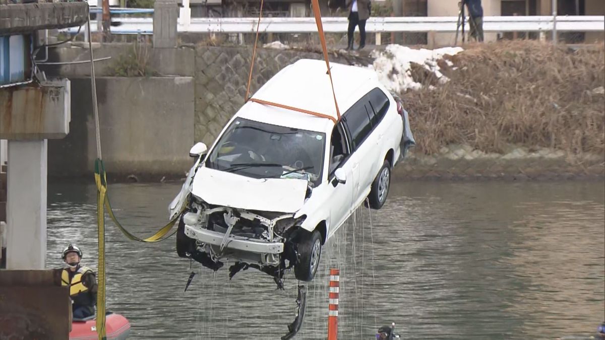 【速報】「事故を起こしたのは私」車が橋から円山川に転落　運転手の男性は自力で脱出し病院から通報　命に別条なし　兵庫・豊岡市